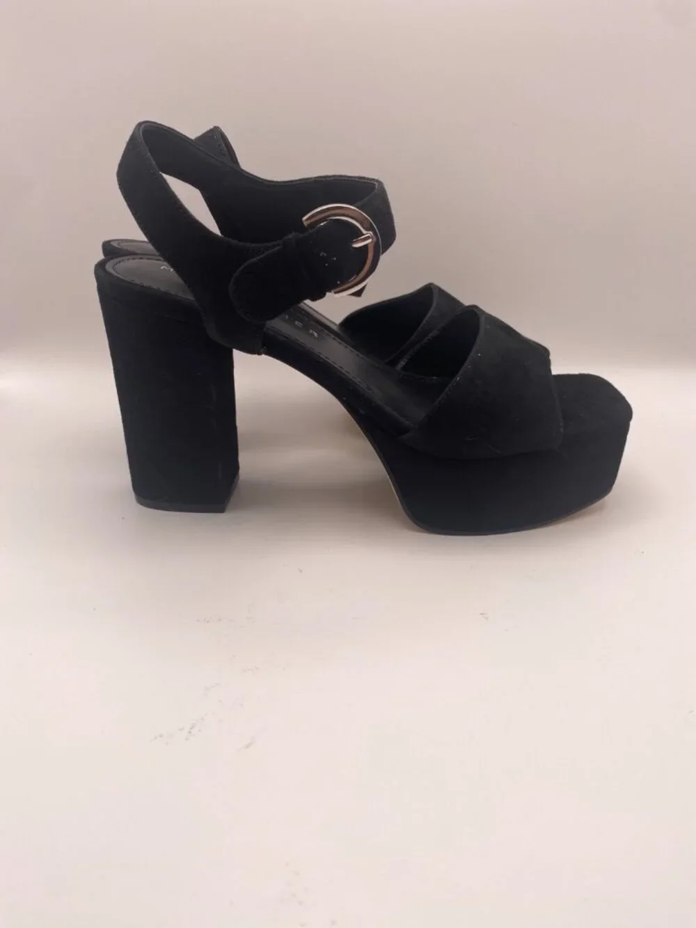 Marc Fisher LTD Women Cinthia Black Leather Platform Heel Sandal Sz 7